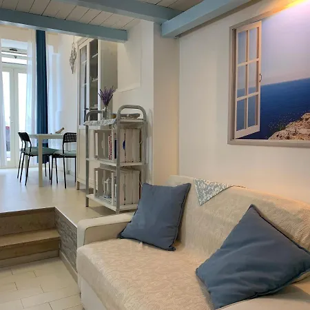 Loft Bed and Breakfast Giardini Naxos